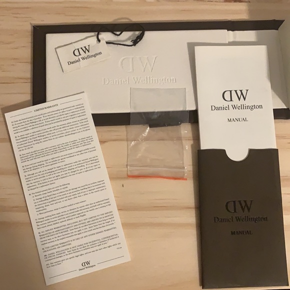 Daniel Wellington watch - Picture 4 of 8